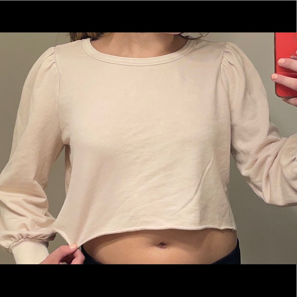 Universal Thread Crop Top - Picture 3 of 5